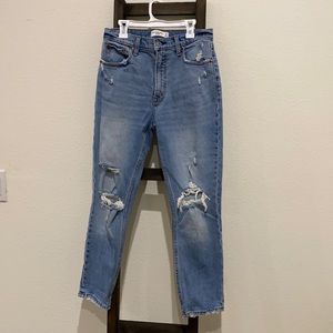 Abercrombie and Fitch mom jeans